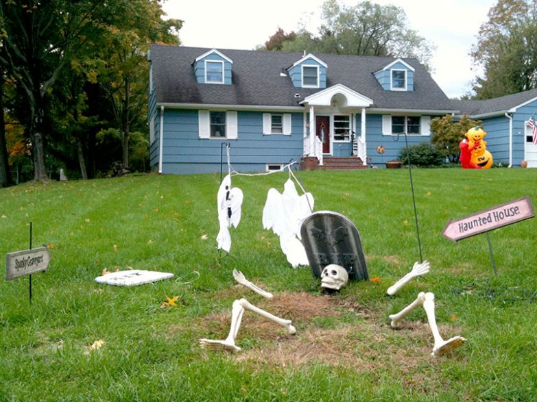 Gruselige Vorgärten zu Halloween