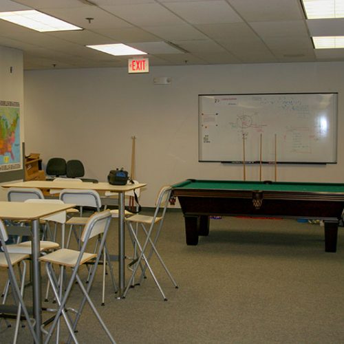 Ein Billardtisch für die Pausen