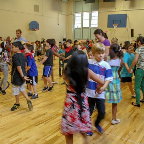 Erlebnis Squaredance: zuerst zugucken und dann selber mitmachen