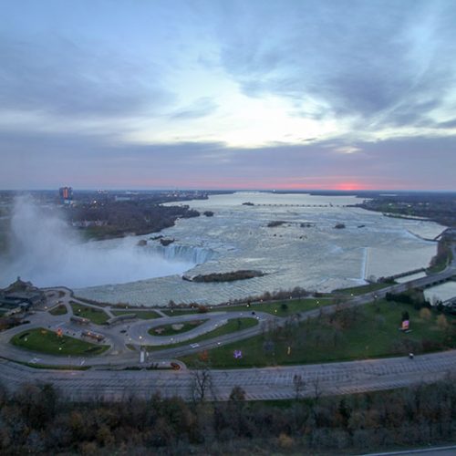 Wassermassen in Niagara